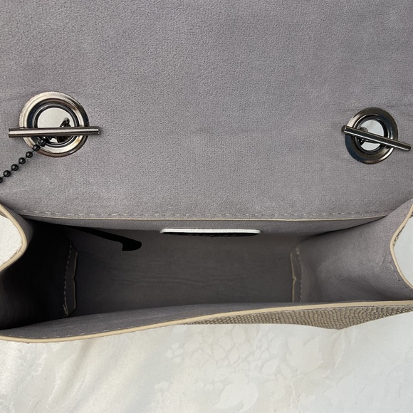 NWT Circus Sam Edelman Gold Snakeskin Look Purse/Black Crossbody Chain/Clutch - Picture 12 of 13